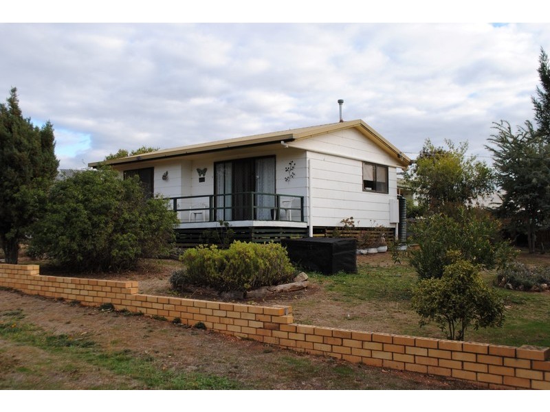 40 Cadle Street, Maryborough VIC 3465