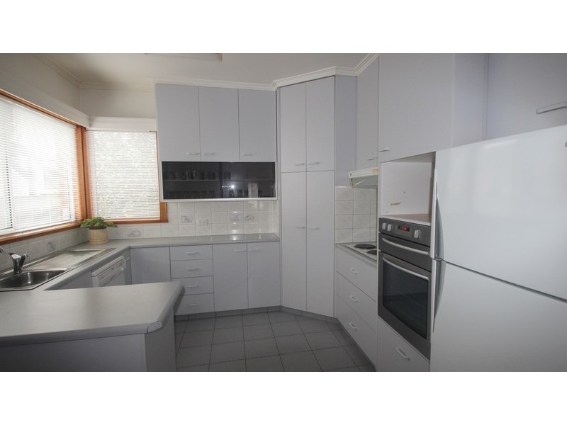 102 Nelson Street, Maryborough VIC 3465