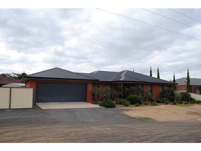 22 East Field Street, Maryborough VIC 3465
