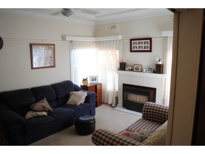 12 Laidlaw Street, Maryborough VIC 3465