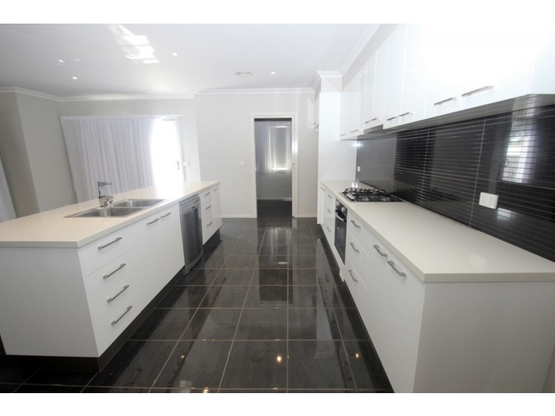 14 Holden Street, Maryborough VIC 3465