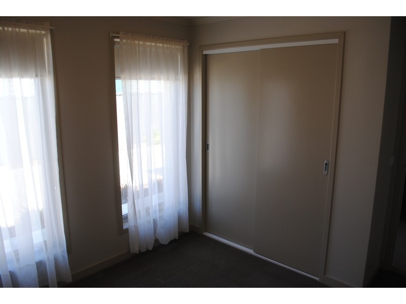 2/176 Park Road, Maryborough VIC 3465