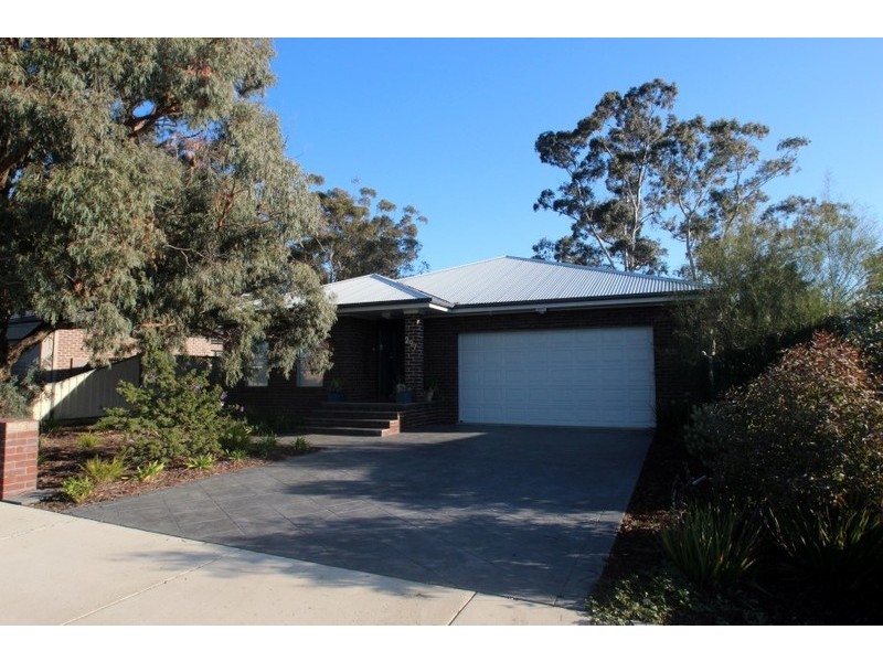 297 Gladstone Street, Maryborough VIC 3465