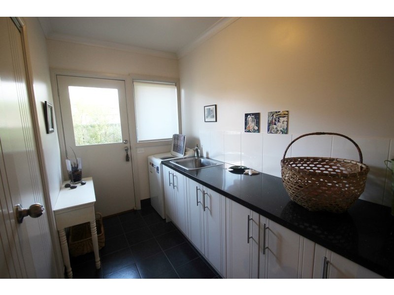 297 Gladstone Street, Maryborough VIC 3465