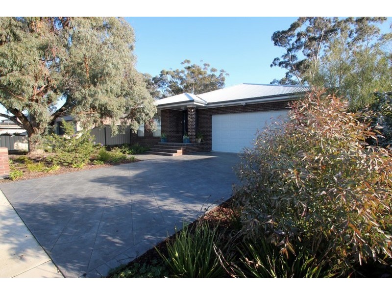 297 Gladstone Street, Maryborough VIC 3465