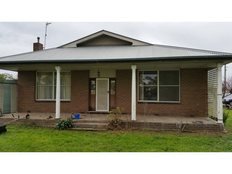 7 Belfast Road, Carisbrook VIC 3464