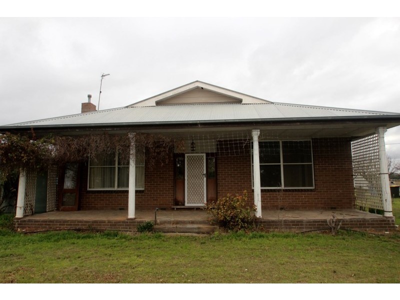 7 Belfast Road, Carisbrook VIC 3464