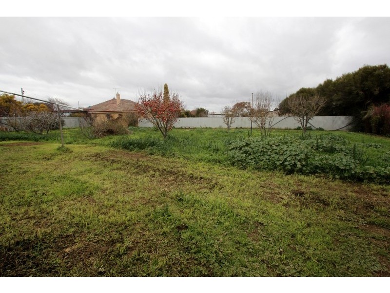 7 Belfast Road, Carisbrook VIC 3464