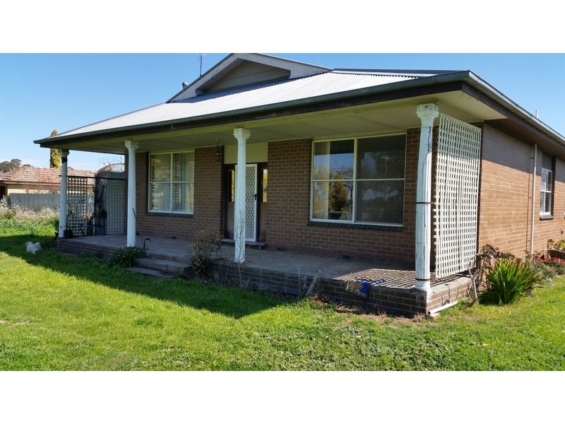 7 Belfast Road, Carisbrook VIC 3464