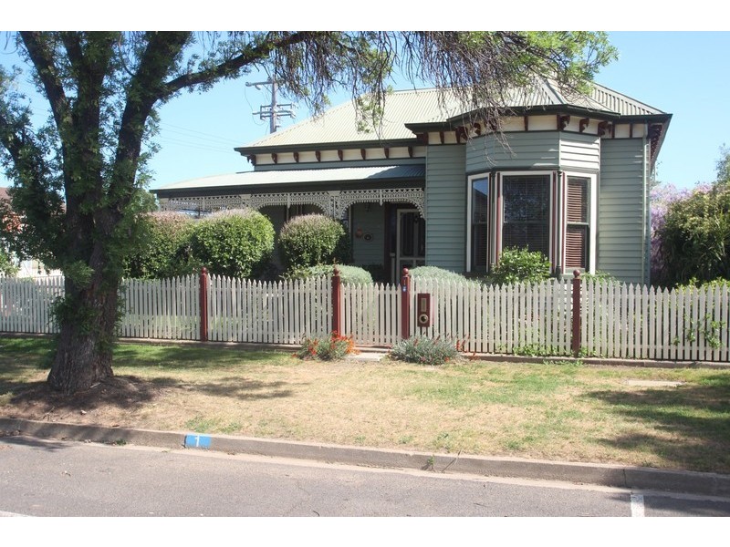 1 Campbell Street, Maryborough VIC 3465