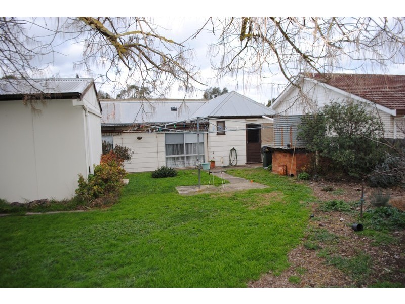 13 Faraday Street, Avoca VIC 3467