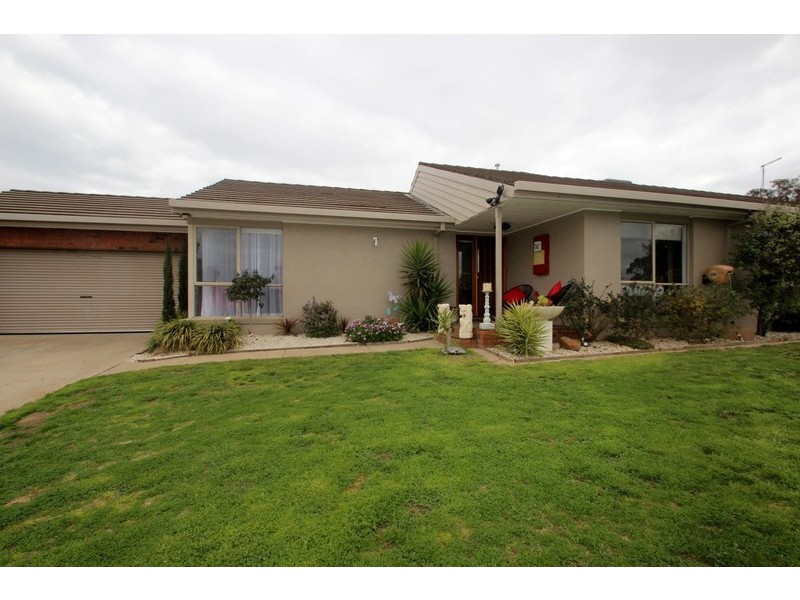 3 Hughes Street, Maryborough VIC 3465