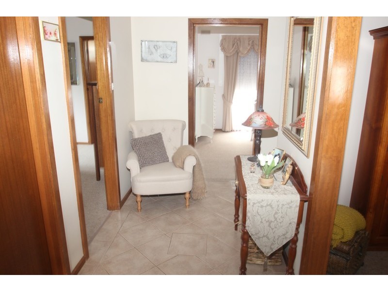 10 Holden Street, Maryborough VIC 3465