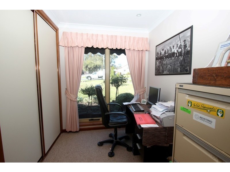 10 Holden Street, Maryborough VIC 3465