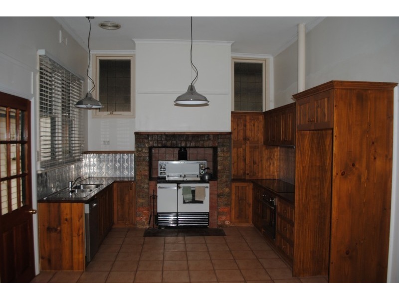 47 Park Road, Maryborough VIC 3465