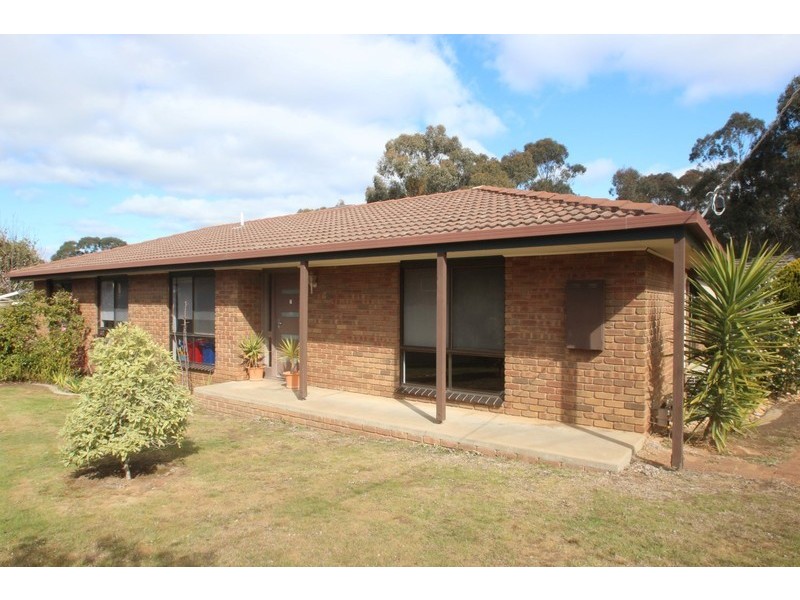 25 Ironbark Drive, Maryborough VIC 3465