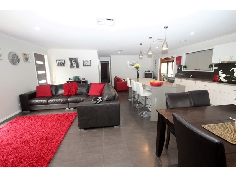 25 Ironbark Drive, Maryborough VIC 3465