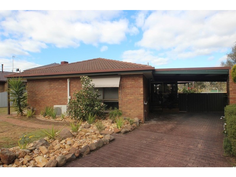 25 Ironbark Drive, Maryborough VIC 3465