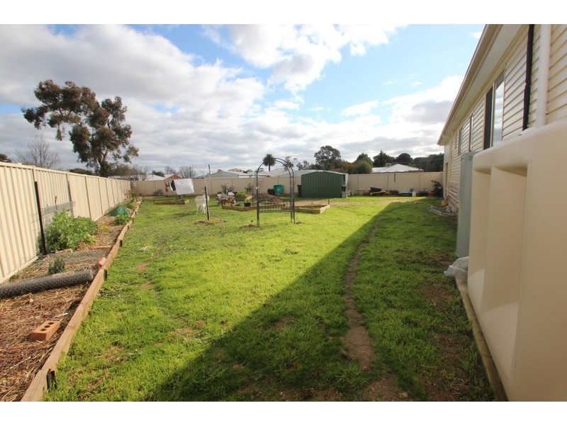 5 Queen Street, Carisbrook VIC 3464