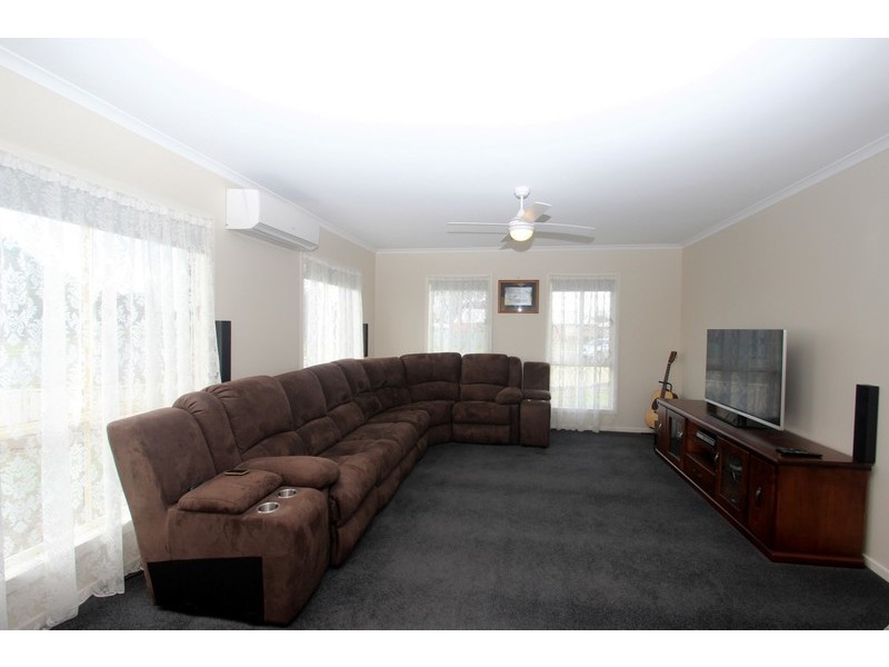 27  Birch Street, Carisbrook VIC 3464