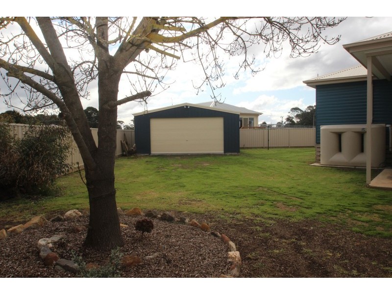 27  Birch Street, Carisbrook VIC 3464