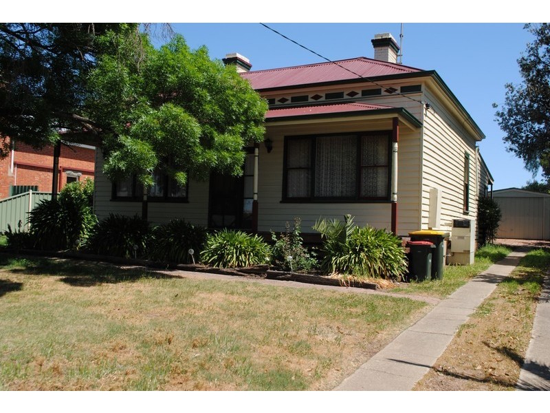 95 Clarendon Street, Maryborough VIC 3465