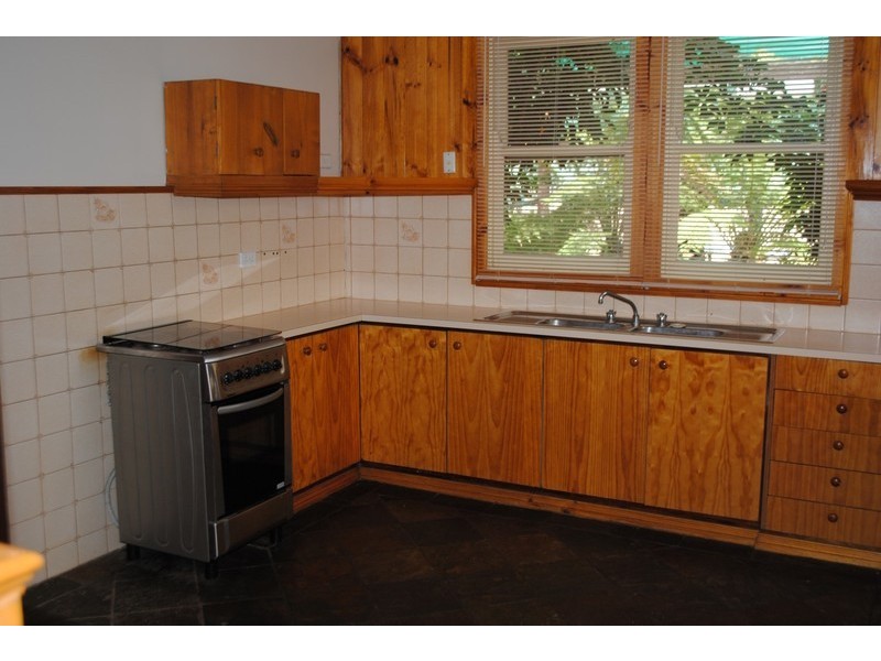 98 Gillies Street, Maryborough VIC 3465