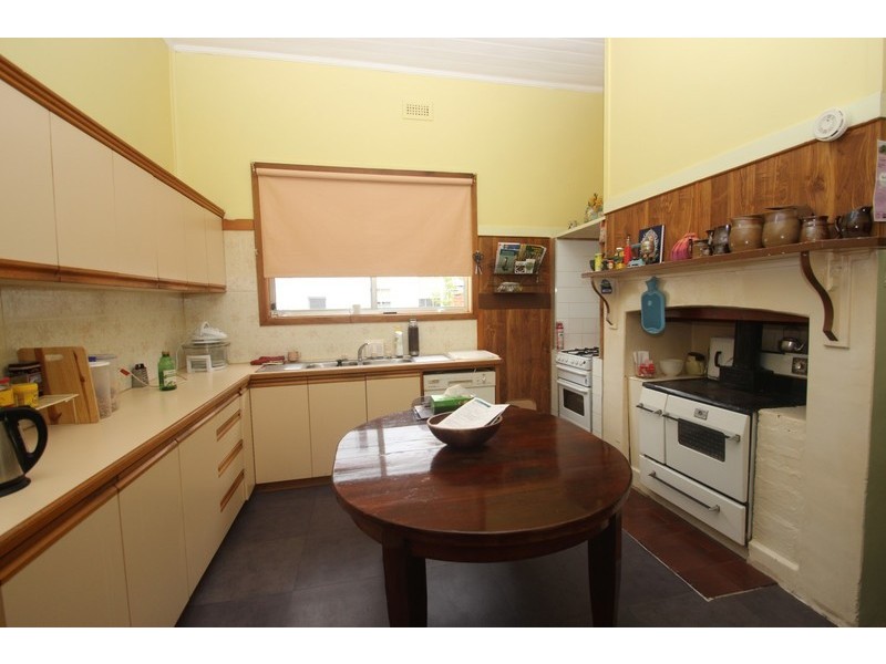 212 Gladstone Street, Maryborough VIC 3465