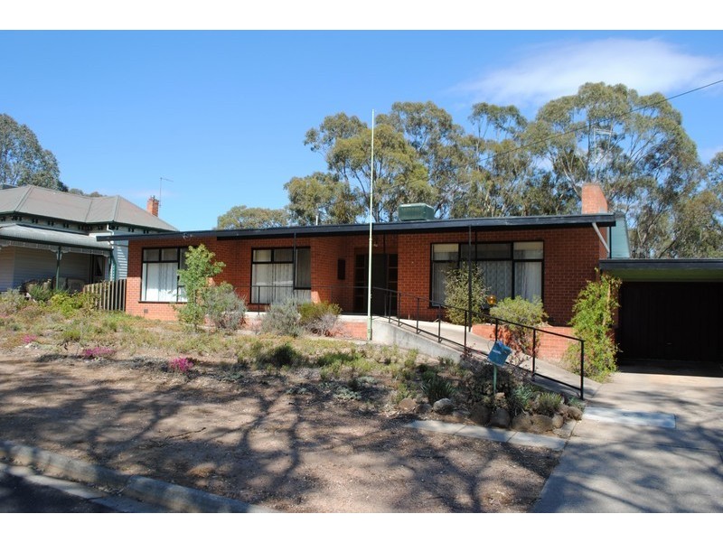 100 Majorca Road, Maryborough VIC 3465