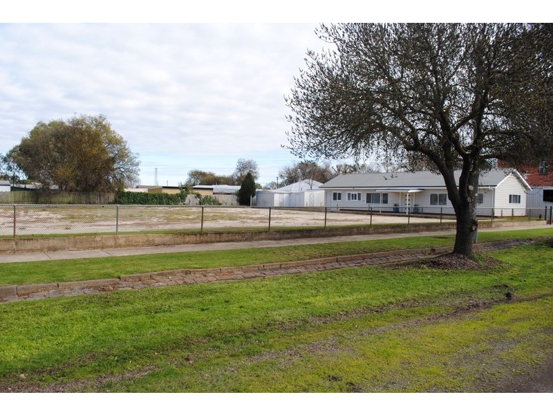 5  Bucknall Street, Carisbrook VIC 3464