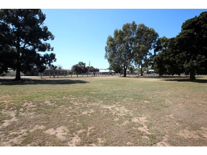 Lot lot, 2/3 Urquhart Street, Carisbrook VIC 3464