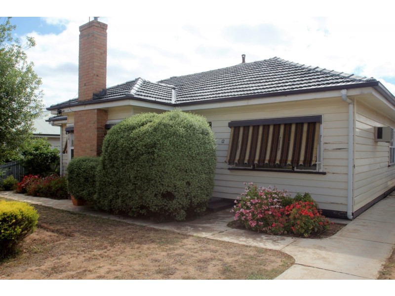 12 Laidlaw Street, Maryborough VIC 3465
