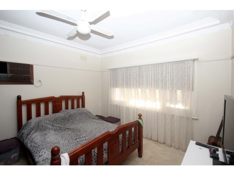 12 Laidlaw Street, Maryborough VIC 3465