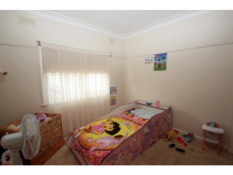 12 Laidlaw Street, Maryborough VIC 3465