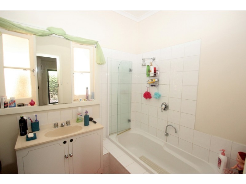 12 Laidlaw Street, Maryborough VIC 3465