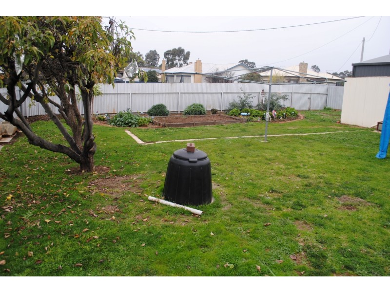 12 Laidlaw Street, Maryborough VIC 3465