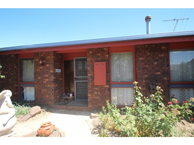 2/75 Gillies Street, Maryborough VIC 3465