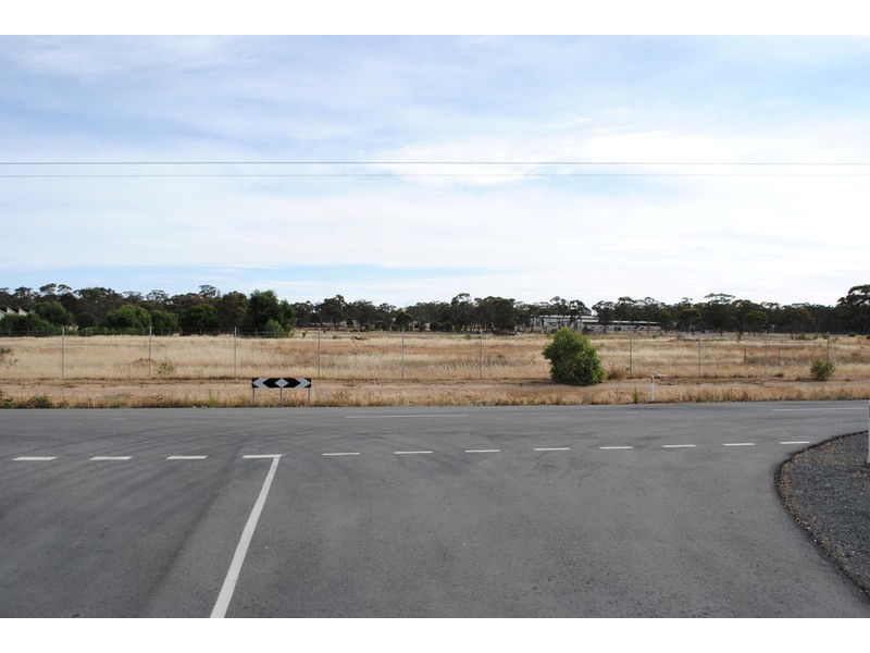 Lot Lot, 7 Tullaroop Road, Maryborough VIC 3465