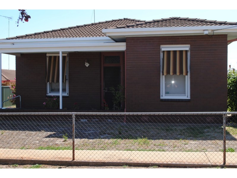 17 Higham Street, Maryborough VIC 3465