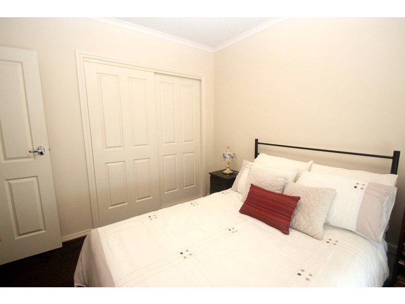 1/8 Backway Court, Maryborough VIC 3465