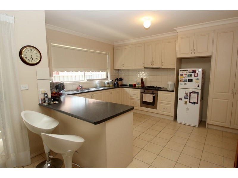 1/8 Backway Court, Maryborough VIC 3465