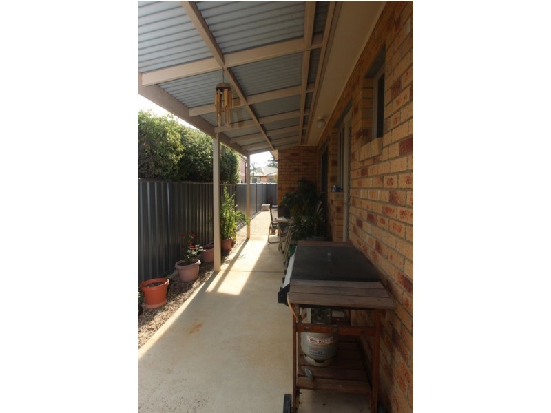 1/8 Backway Court, Maryborough VIC 3465