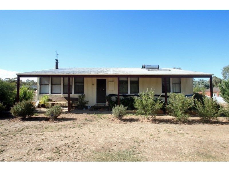 32  Monash Street, Newstead VIC 3462