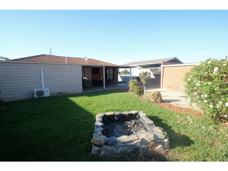 79 Simson Street, Carisbrook VIC 3464