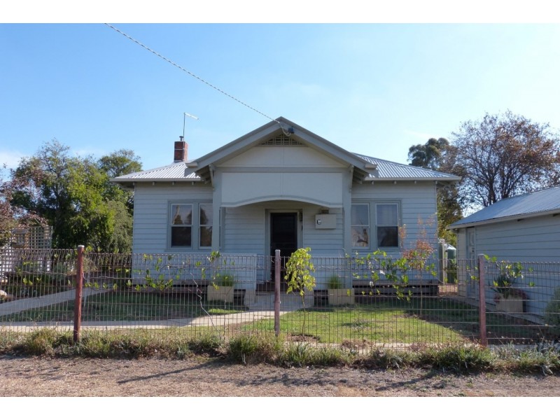 19 Hilton Street, Maryborough VIC 3465