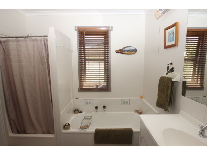 19 Hilton Street, Maryborough VIC 3465