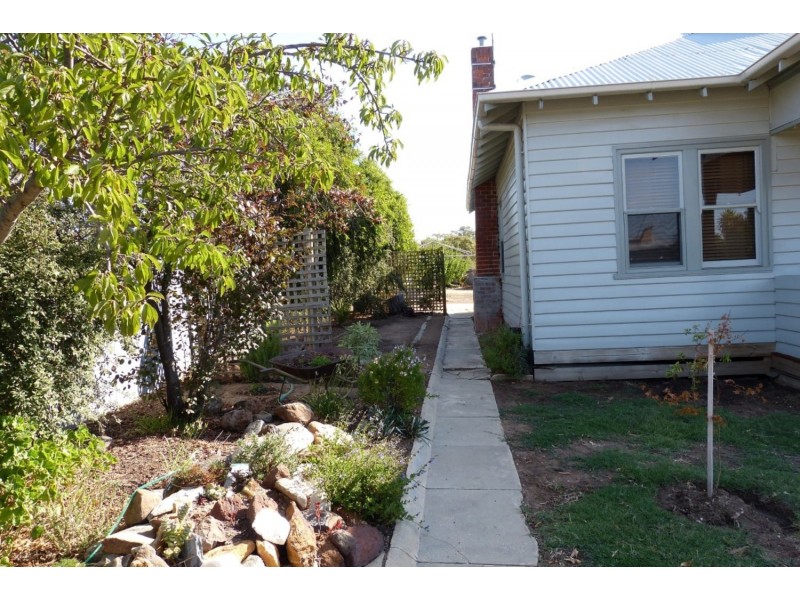 19 Hilton Street, Maryborough VIC 3465