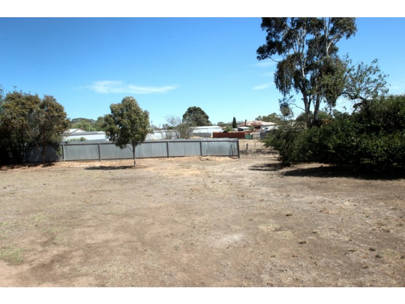 19 Hilton Street, Maryborough VIC 3465