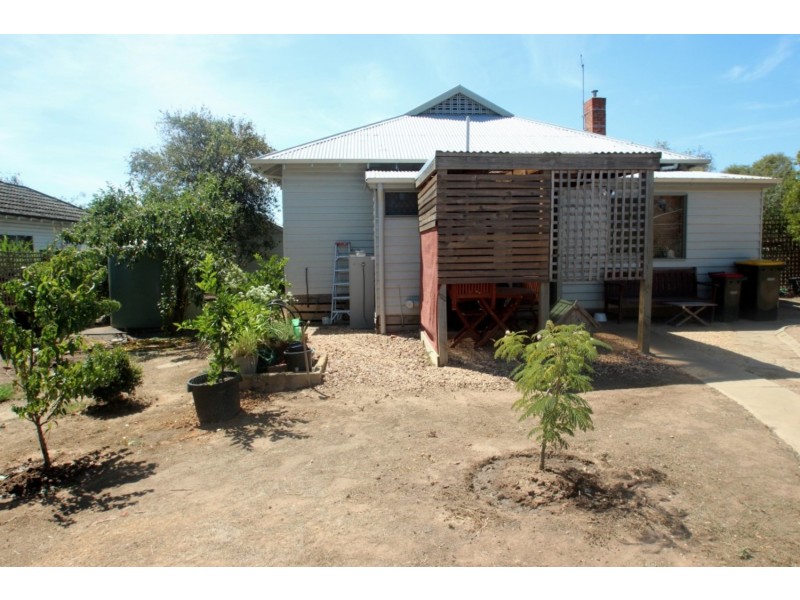 19 Hilton Street, Maryborough VIC 3465