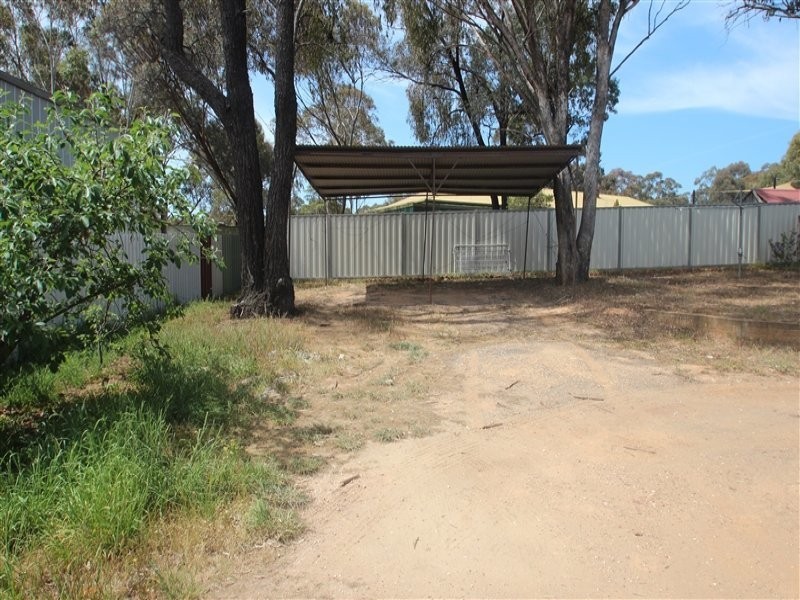 2/9 Holden Street, Maryborough VIC 3465